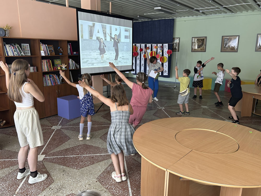 A walk through the Middle Kingdom on Youth Day 2